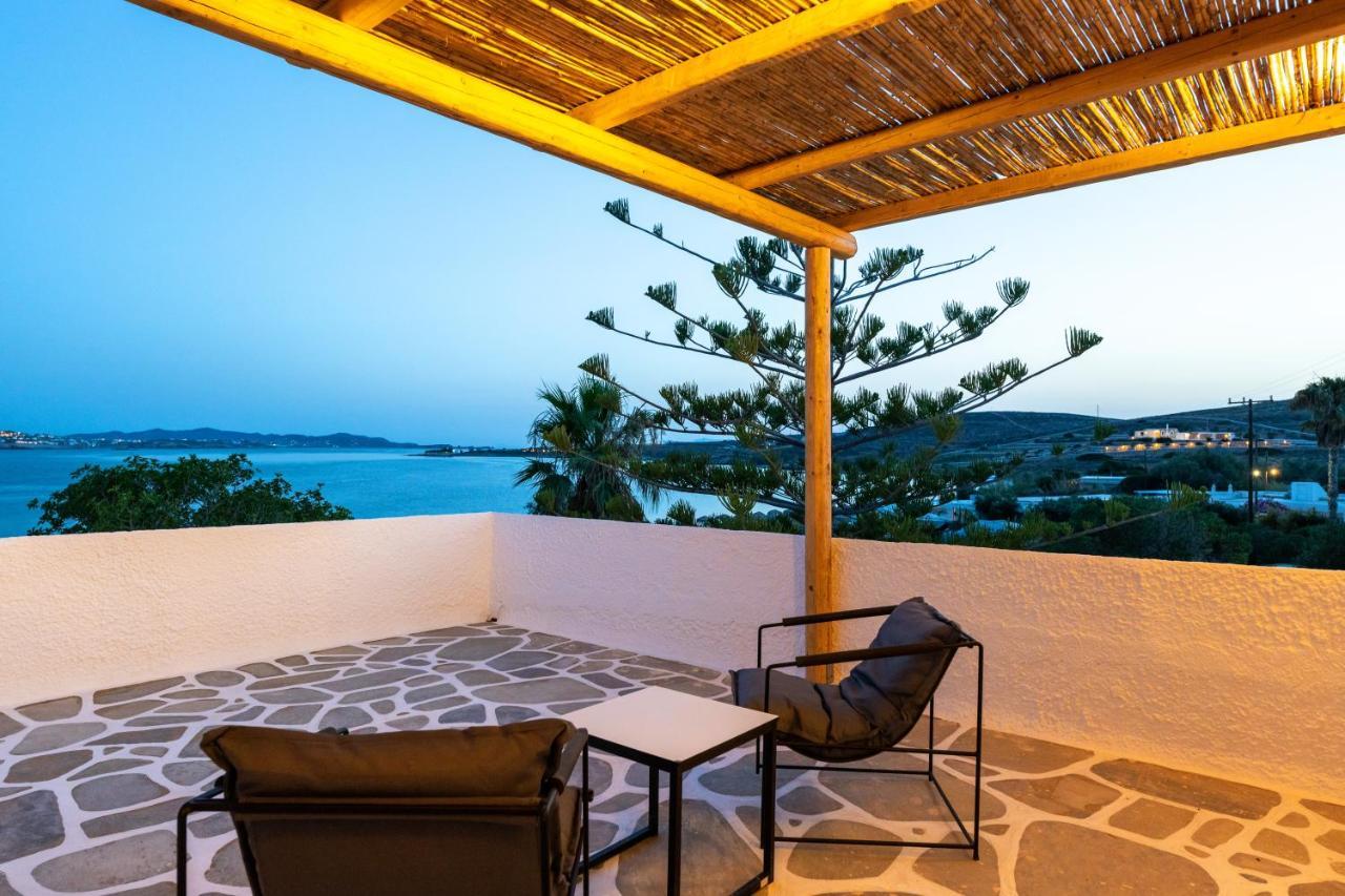 Omilos Beachfront House パロス島 エクステリア 写真